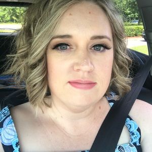 Meet your Posher, Lindsay